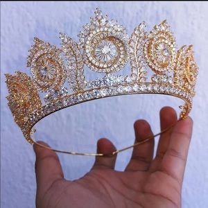 Meet your Posher, Cynthia